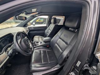 2018 Jeep Grand Cherokee Overland 4x4 - Interior Front Seat Image